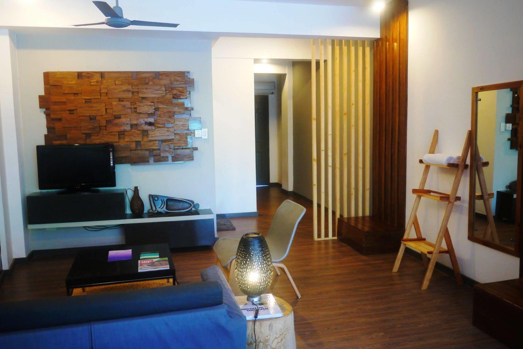 Balabag  Luxeview Hotel מראה חיצוני תמונה